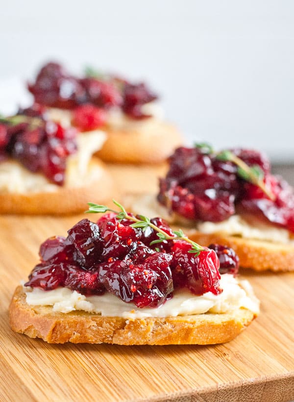 cranberry brie crostini by neighborfood blog